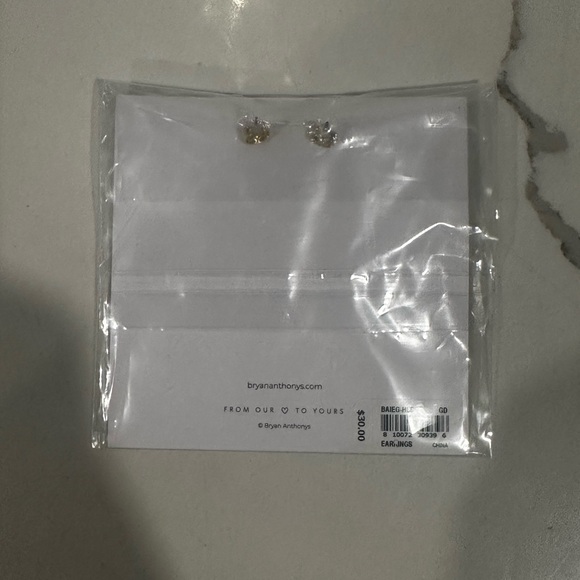 Bryan Anthony’s NWT earrings - Picture 2 of 2
